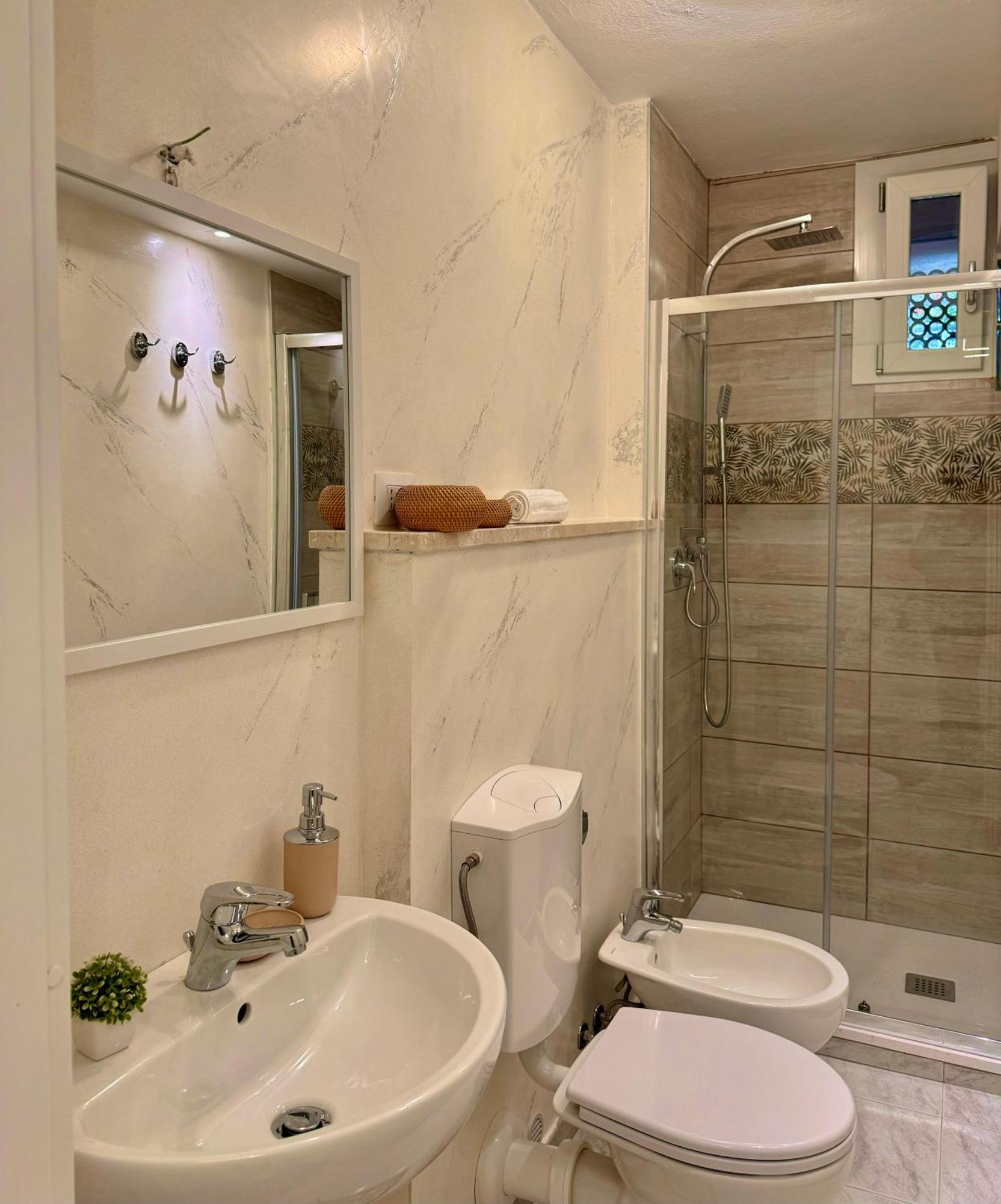 Nura'S - Casa Azzurra Seaside Appartement Alghero Buitenkant foto